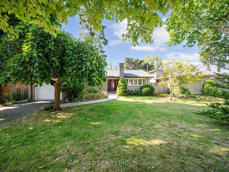 home for sale on 15 Quinby Court