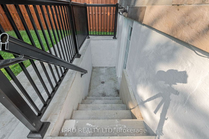 58 Doncaster Dr  Brampton, L6T 1T1 | Image 24