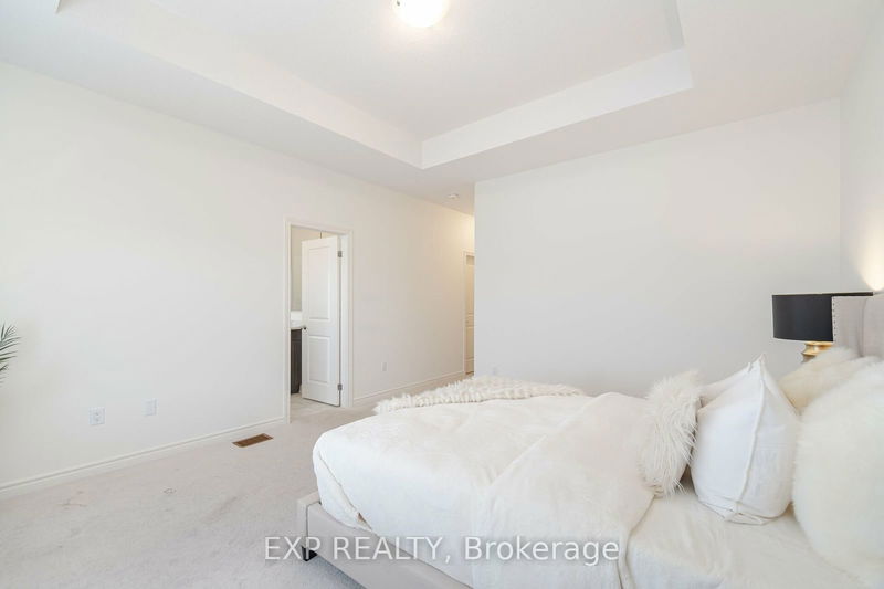 10 Donald Ficht Cres  Brampton, L7A 5H8 | Image 17