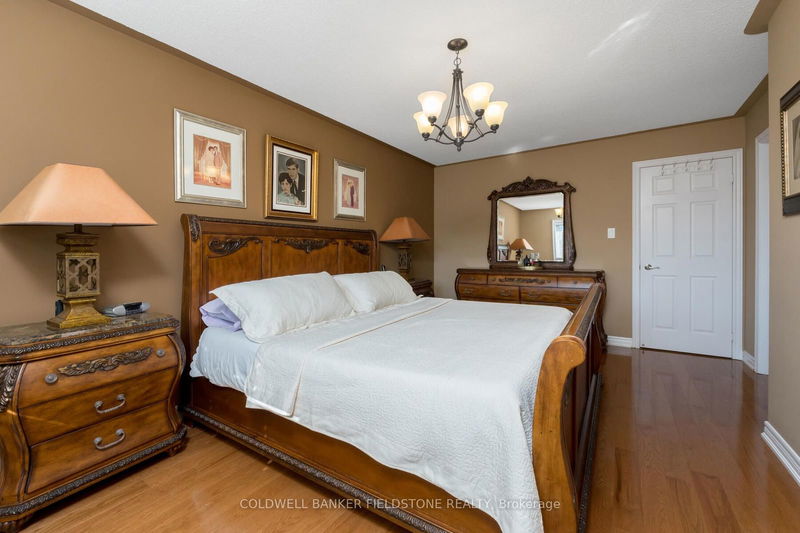 77 Mowat Cres  Halton Hills, L7G 6C8 | Image 24