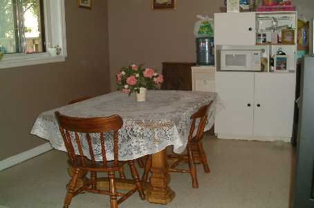 83 - 45 Hansen Rd N, Brampton, L6V3C5 | Image 3