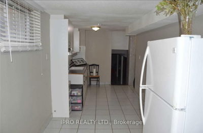 4 Lockington Crt, Toronto - Humbermede image-0-1