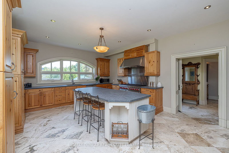 16089 Shaws Creek Rd, Caledon, L7C 1V9 | Image 2
