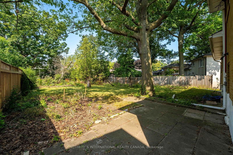 121 South Forster Park Dr  Oakville, L6K 1Y6 | Image 13