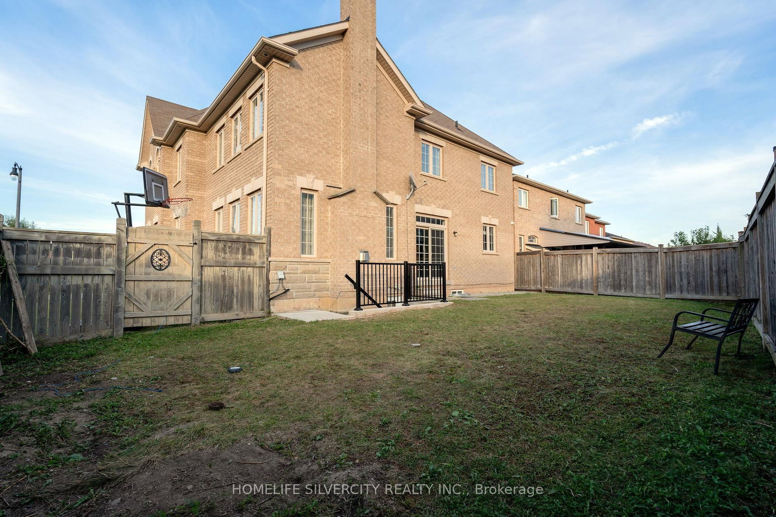 Listing Image 40