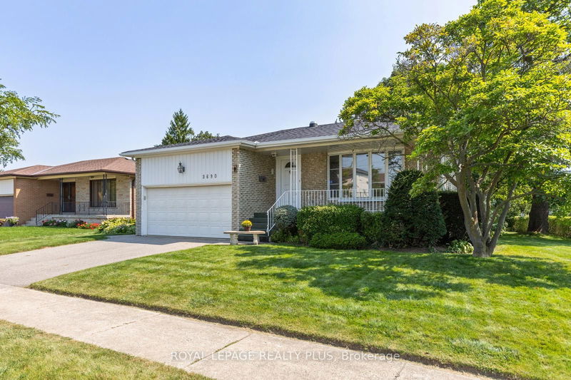 home for sale on 3690 Bluestream Crescent