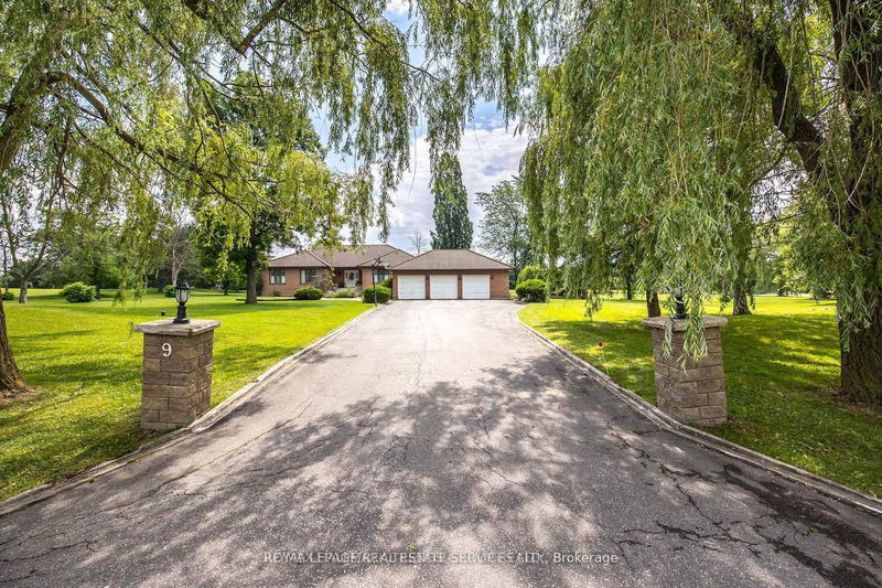 home for lease on 9 Manswood Crescent