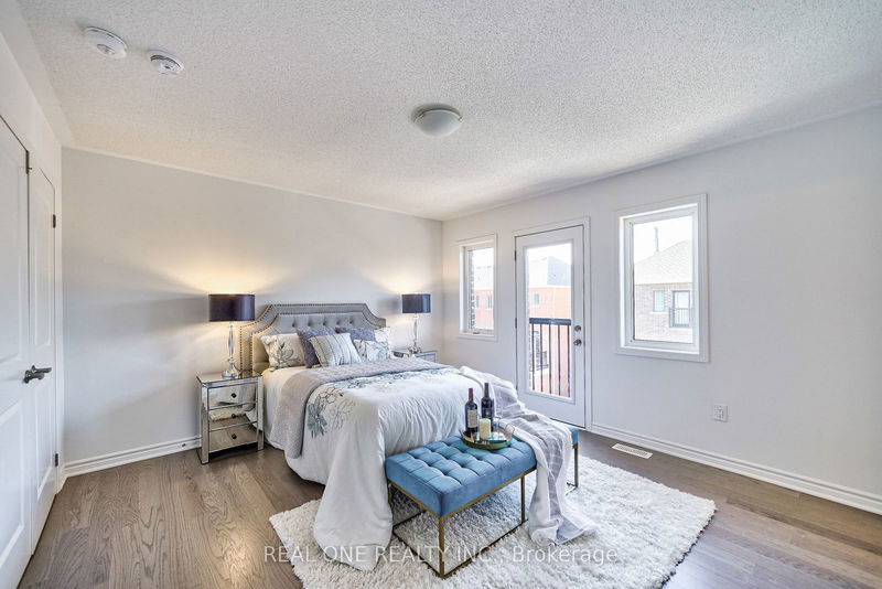 1373 Kobzar Dr  Oakville, L6M 5P2 | Image 21