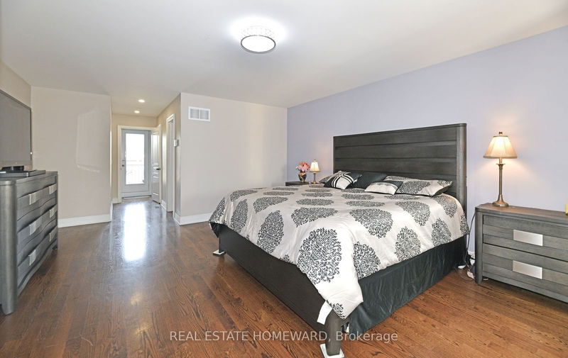 264 Dalesford Rd  Toronto, M8Y 1G5 | Image 17