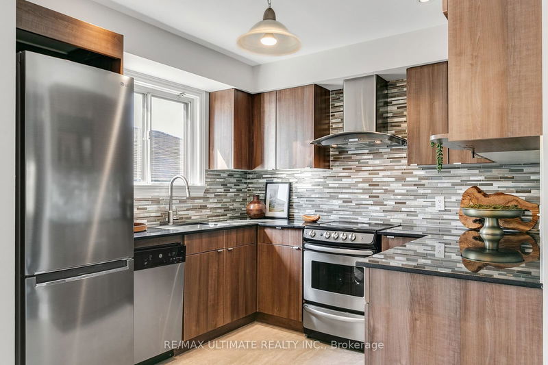 57 Marlington Cres  Toronto, M3L 1K3 | Image 12