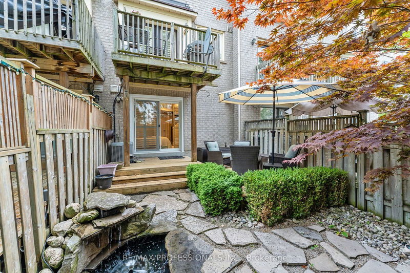 7 Greystone Crt  Toronto, M8V 4A5 | Image 36