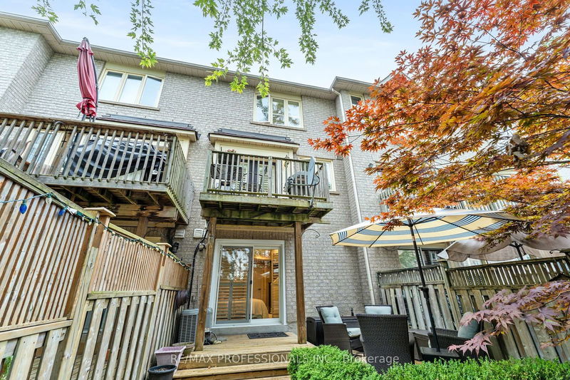 7 Greystone Crt  Toronto, M8V 4A5 | Image 37