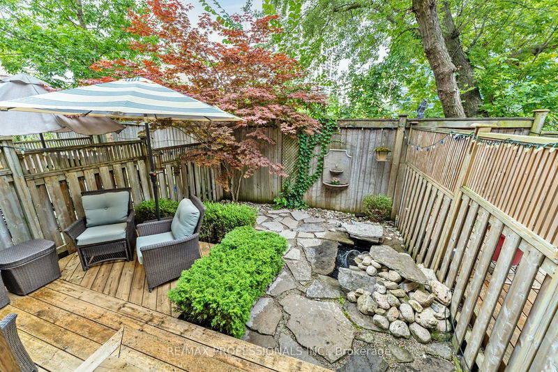 7 Greystone Crt  Toronto, M8V 4A5 | Image 39