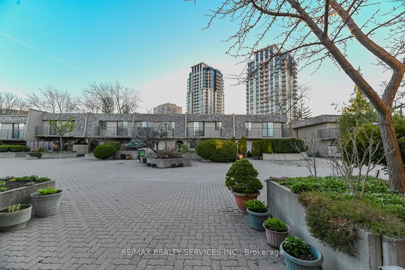  64 - 1330 Mississauga Valley Blvd  Mississauga, L5A 3T1 | Image 21