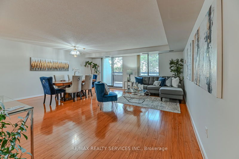  64 - 1330 Mississauga Valley Blvd  Mississauga, L5A 3T1 | Image 4