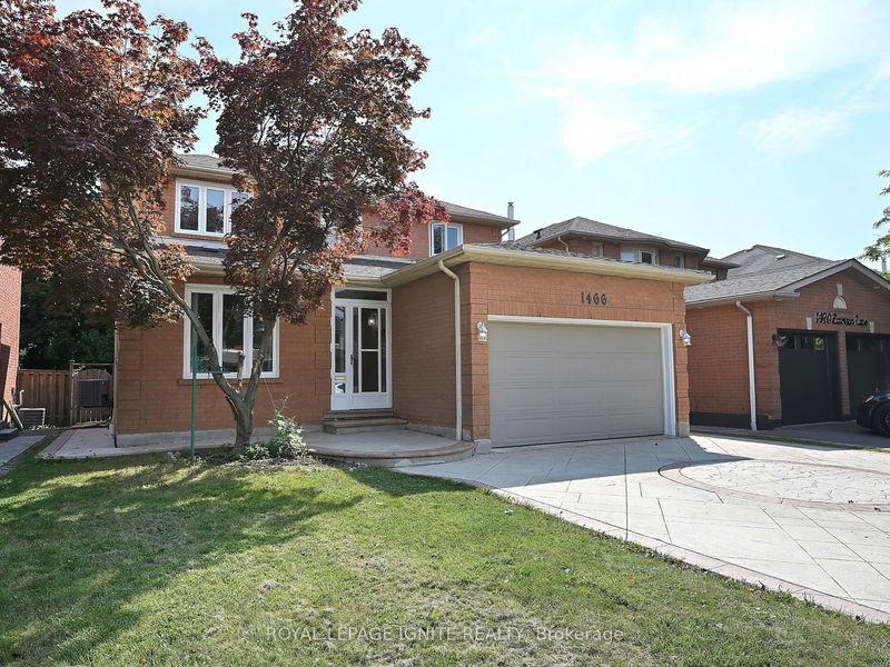 1466 Emerson Lane  Mississauga, L5V 1L6 | Image 2