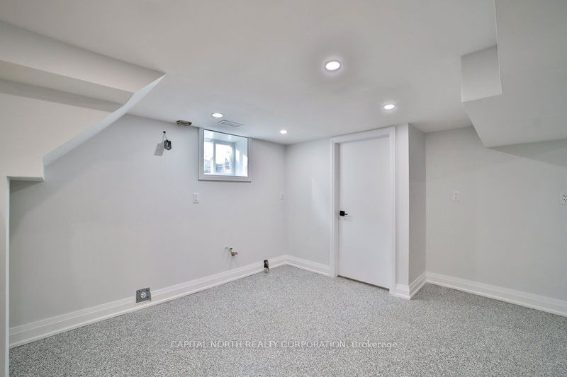 130 Calvington Dr  Toronto, M3M 2M4 | Image 25