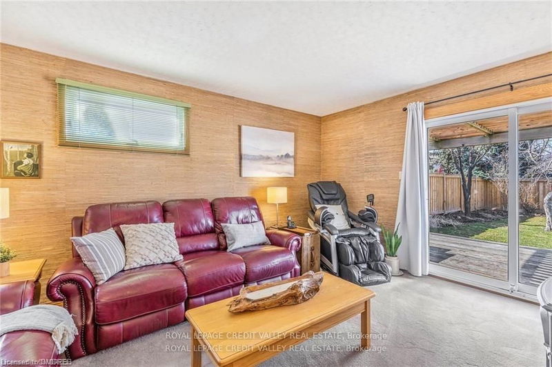 28 Parkview Pl  Brampton, L6W 2G3 | Image 16