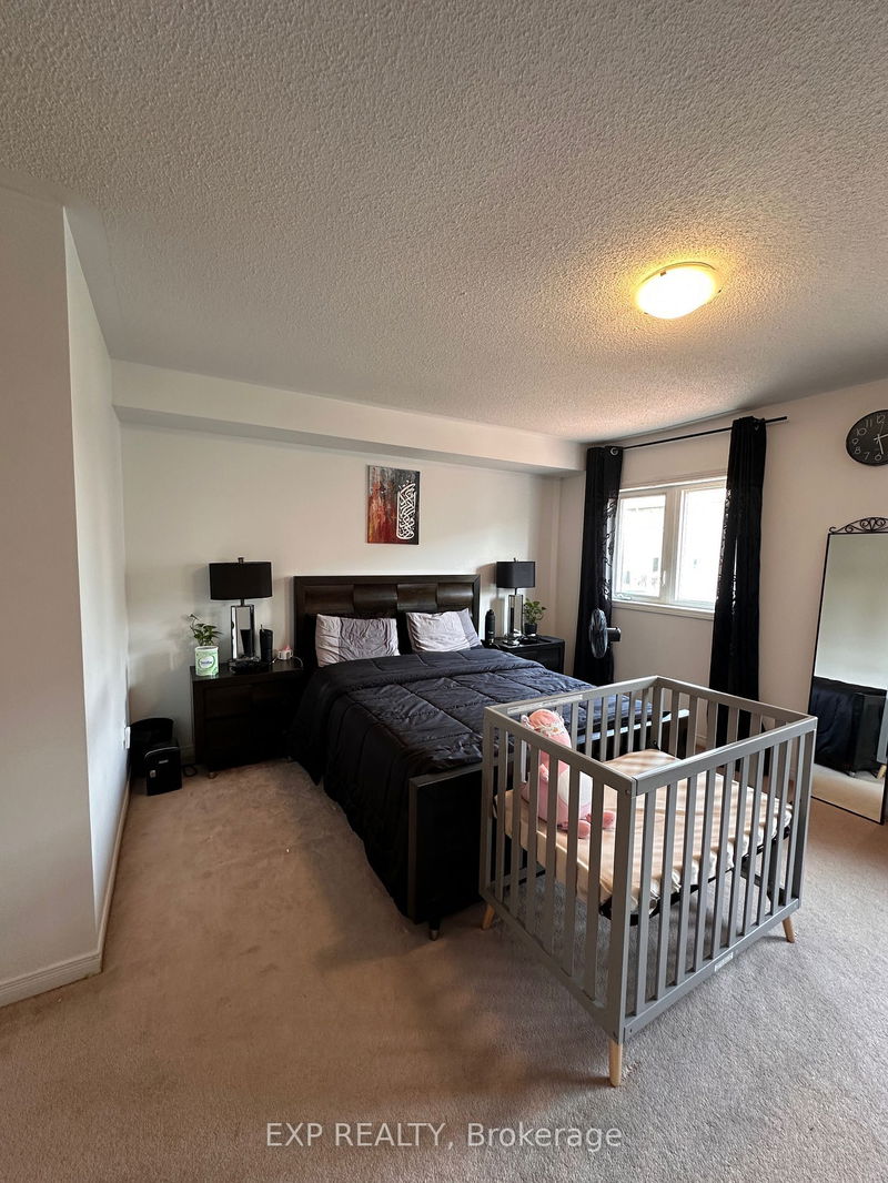 558 Candlestick Circ  Mississauga, L4Z 0B1 | Image 12