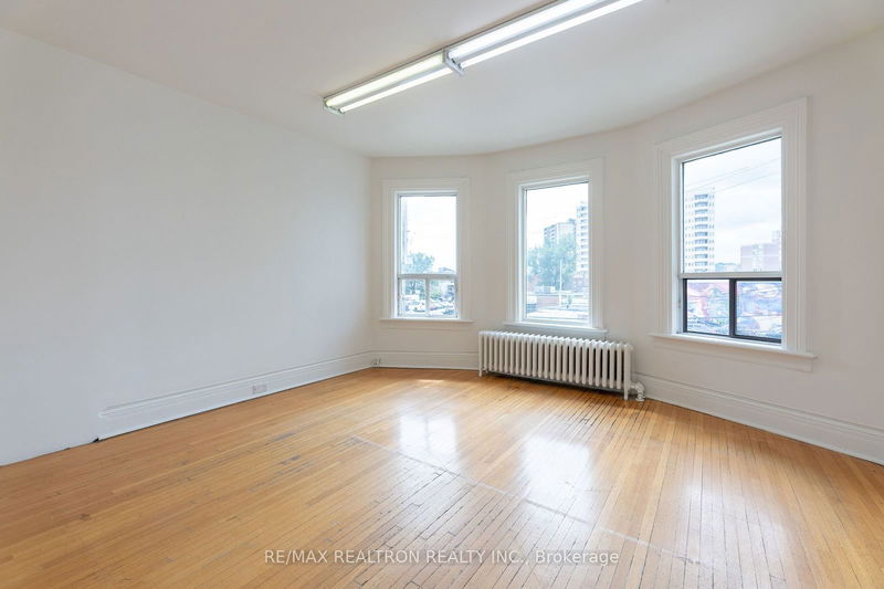 27 John St  Toronto, M9N 1J4 | Image 10