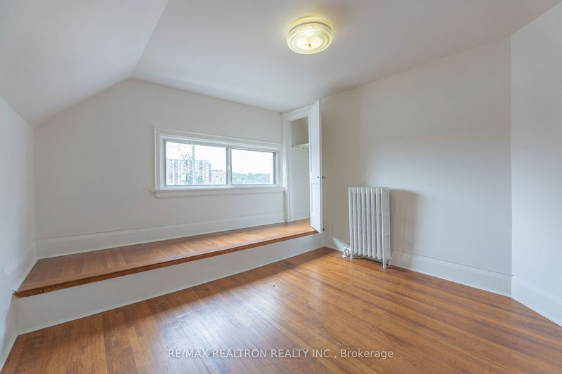 27 John St  Toronto, M9N 1J4 | Image 15