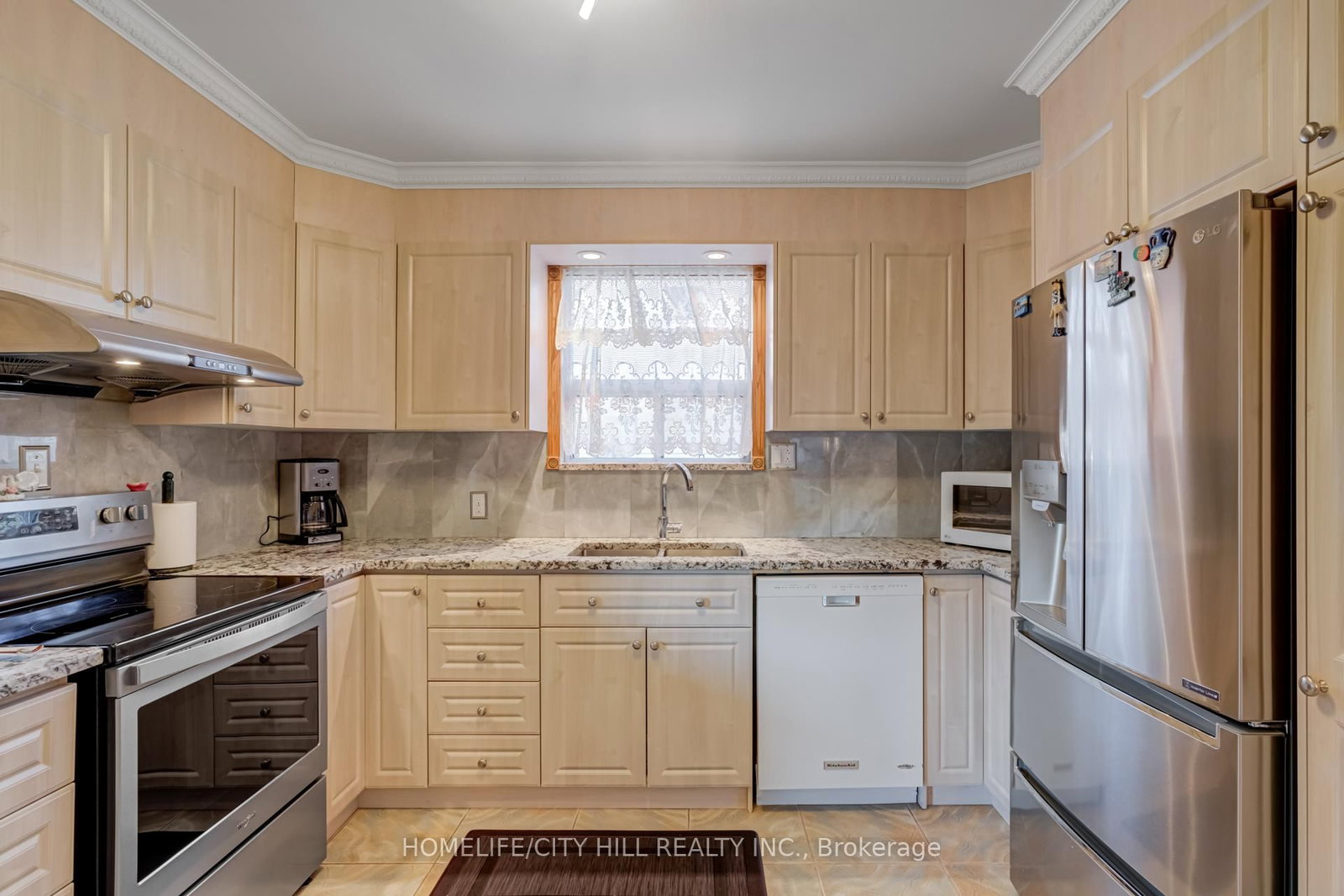 Listing Image 7