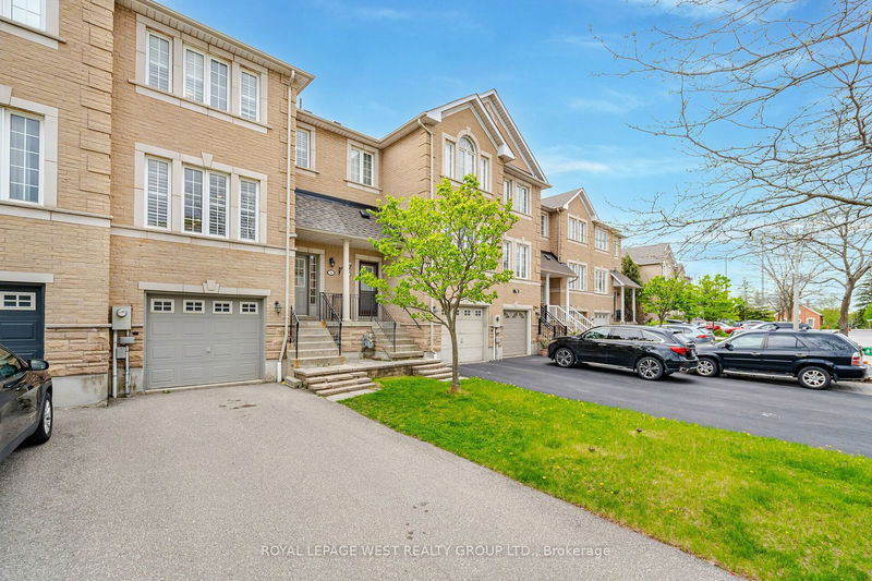 36 Andrika Crt  Mississauga, L4Z 4E9 | Image 2