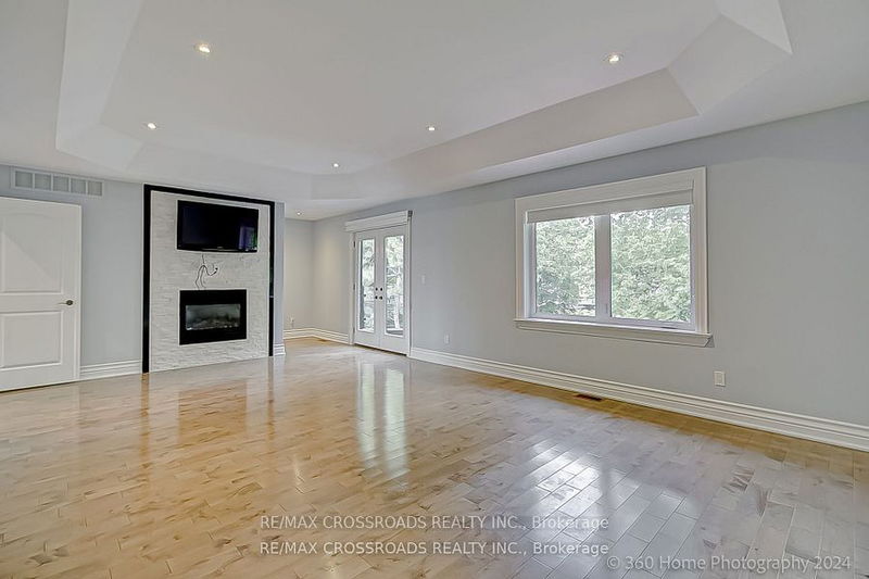 3043 Weston Rd  Toronto, M9M 2T1 | Image 3