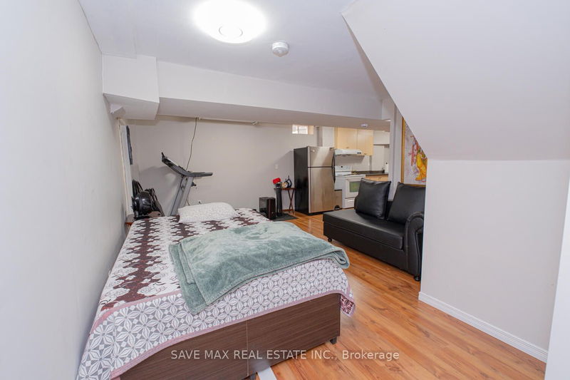 85 Botavia Downs Dr  Brampton, L7A 3R5 | Image 33