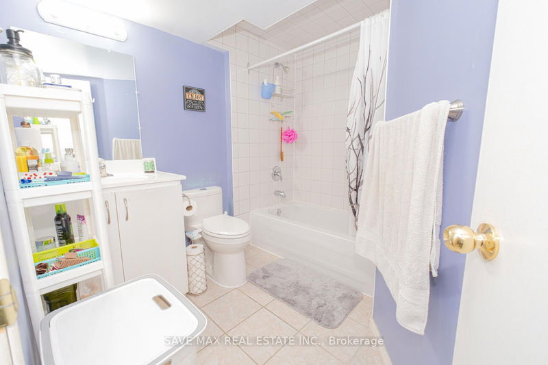 85 Botavia Downs Dr  Brampton, L7A 3R5 | Image 35