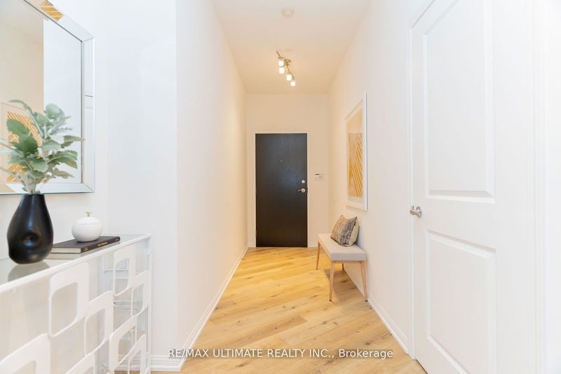  605 - 15 Windermere Ave  Toronto, M6S 5A2 | Image 3