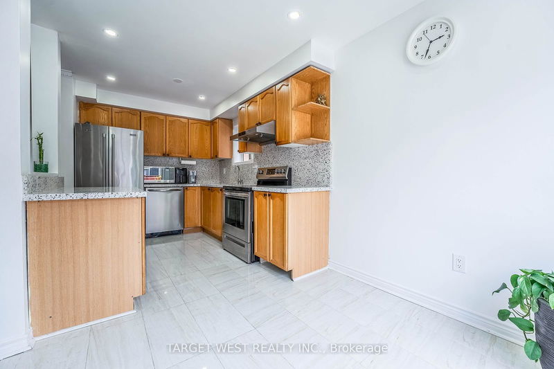 18 Spencer Dr  Brampton, L7A 2A4 | Image 13