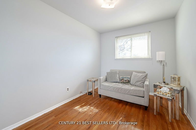 68 Lynmont Rd  Toronto, M9V 3X2 | Image 24