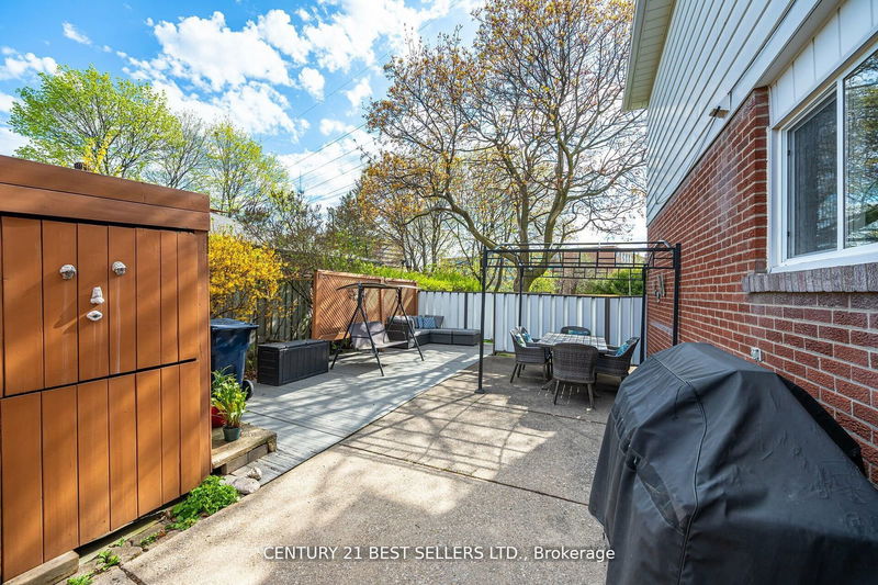 68 Lynmont Rd  Toronto, M9V 3X2 | Image 36