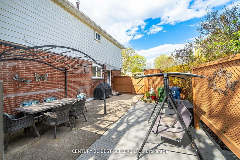 68 Lynmont Rd  Toronto, M9V 3X2 | Image 37