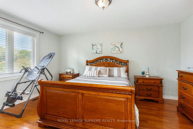 58 Edinborough Crt  Toronto, M6N 2E8 | Image 20