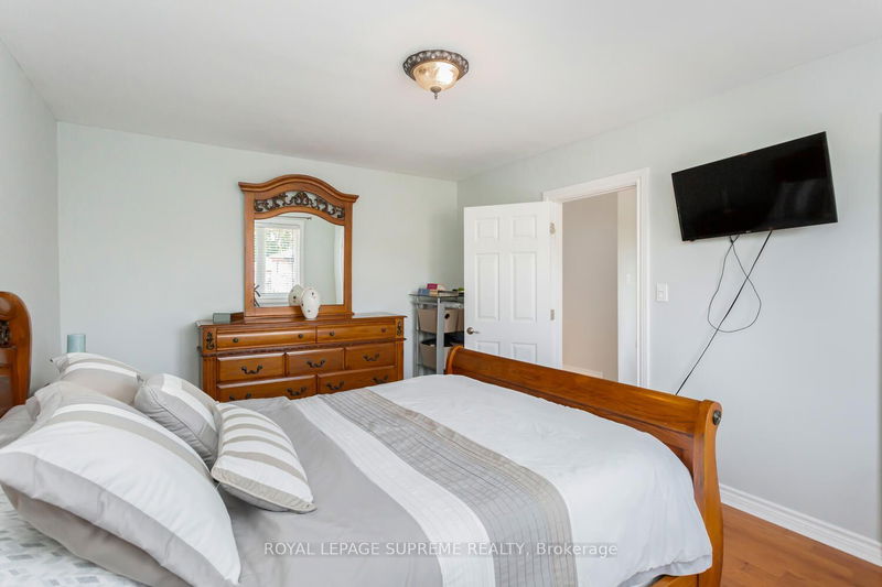 58 Edinborough Crt  Toronto, M6N 2E8 | Image 21