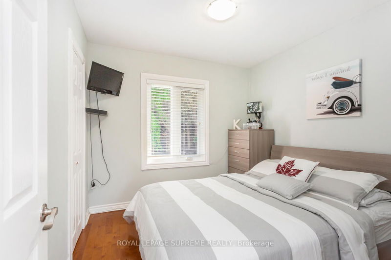 58 Edinborough Crt  Toronto, M6N 2E8 | Image 22