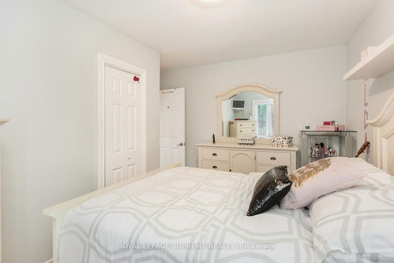 58 Edinborough Crt  Toronto, M6N 2E8 | Image 25