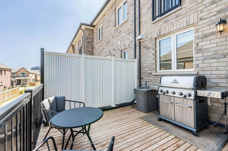 1521 Lakeport Cres  Oakville, L6H 3S1 | Image 25