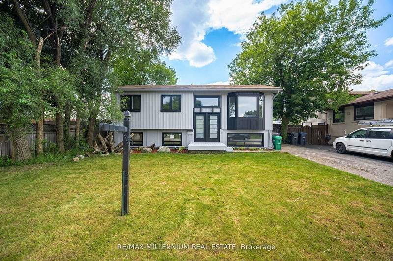 5 Madoc Rd  Brampton, L6V 1Z8 | Image 2