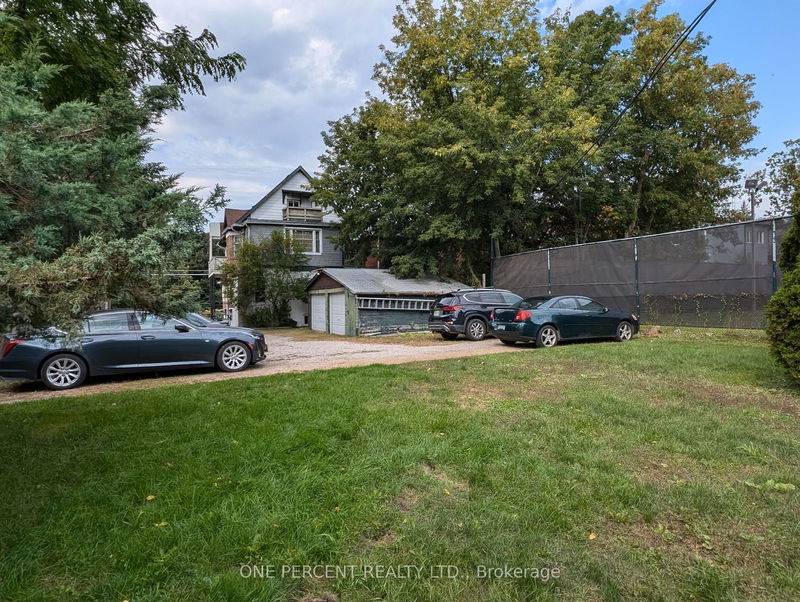 115 Parkside Dr  Toronto, M6R 2Y8 | Image 4