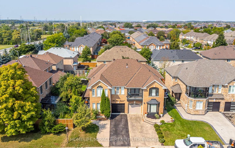 3823 Talias Cres  Mississauga, L5M 6L5 | Image 1