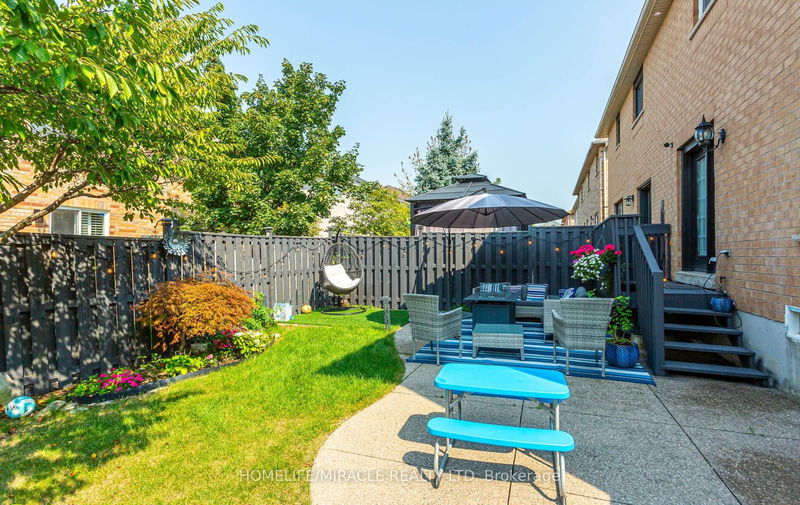 3823 Talias Cres  Mississauga, L5M 6L5 | Image 35