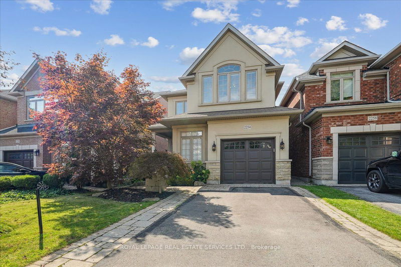 2254 Kwinter Rd  Oakville, L6M 0H2 | Image 1