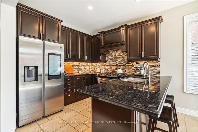 2254 Kwinter Rd  Oakville, L6M 0H2 | Image 10