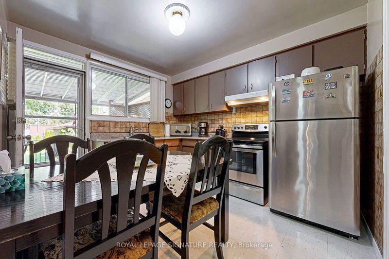 454 Glen Park Ave  Toronto, M6B 2E7 | Image 10