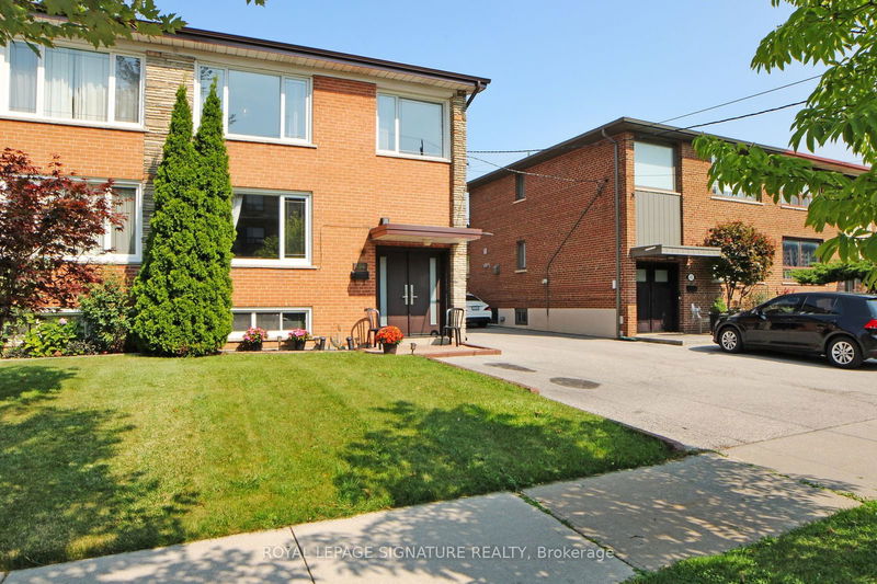 454 Glen Park Ave  Toronto, M6B 2E7 | Image 2