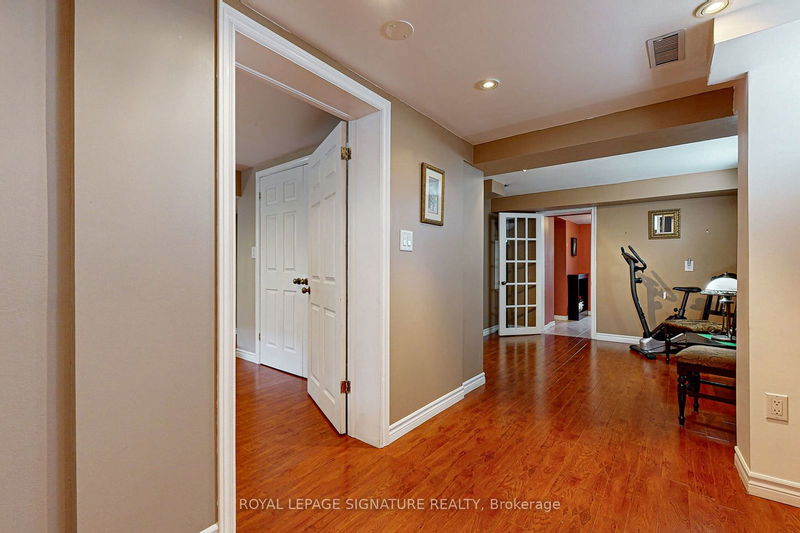 454 Glen Park Ave  Toronto, M6B 2E7 | Image 22