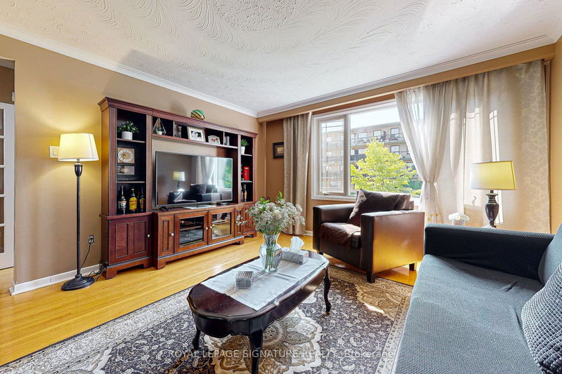 454 Glen Park Ave  Toronto, M6B 2E7 | Image 7